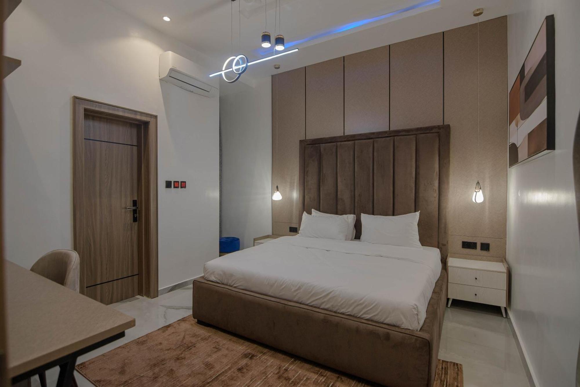 One90 Apartment ลากอส ภายนอก รูปภาพ
