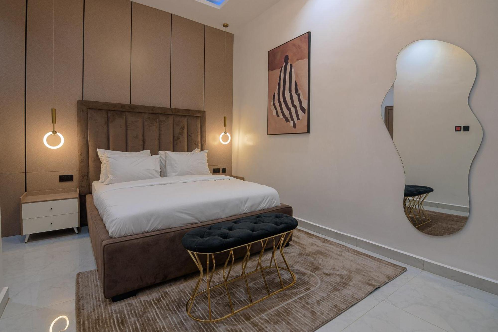 One90 Apartment ลากอส ภายนอก รูปภาพ